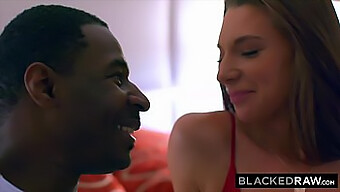 Interracial 69 Mit Einer Atemberaubenden Brünetten