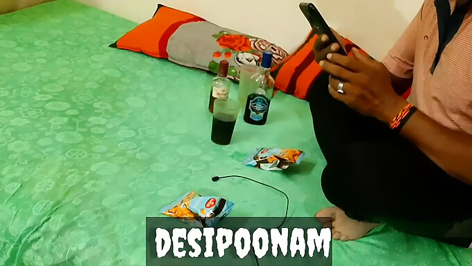 Desi Poonam Dientot Brutal Dan Memamerkan Pantat Besarnya