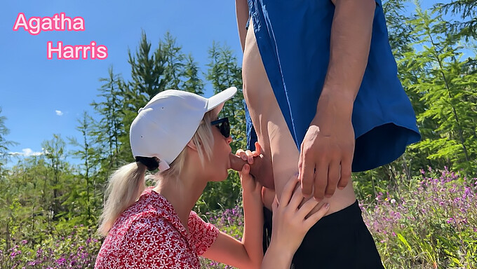 First Time I Fuck With A Fan In The Park And He Finishes In My Mouth