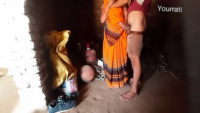 Un Couple Gay Indien (Hindi) Profite D'Un Gros Cul Et D'Une Grosse Bite